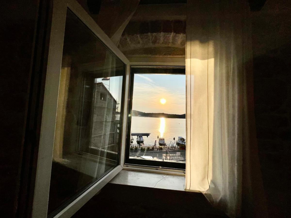 שיבניק Apartments Trapula מראה חיצוני תמונה