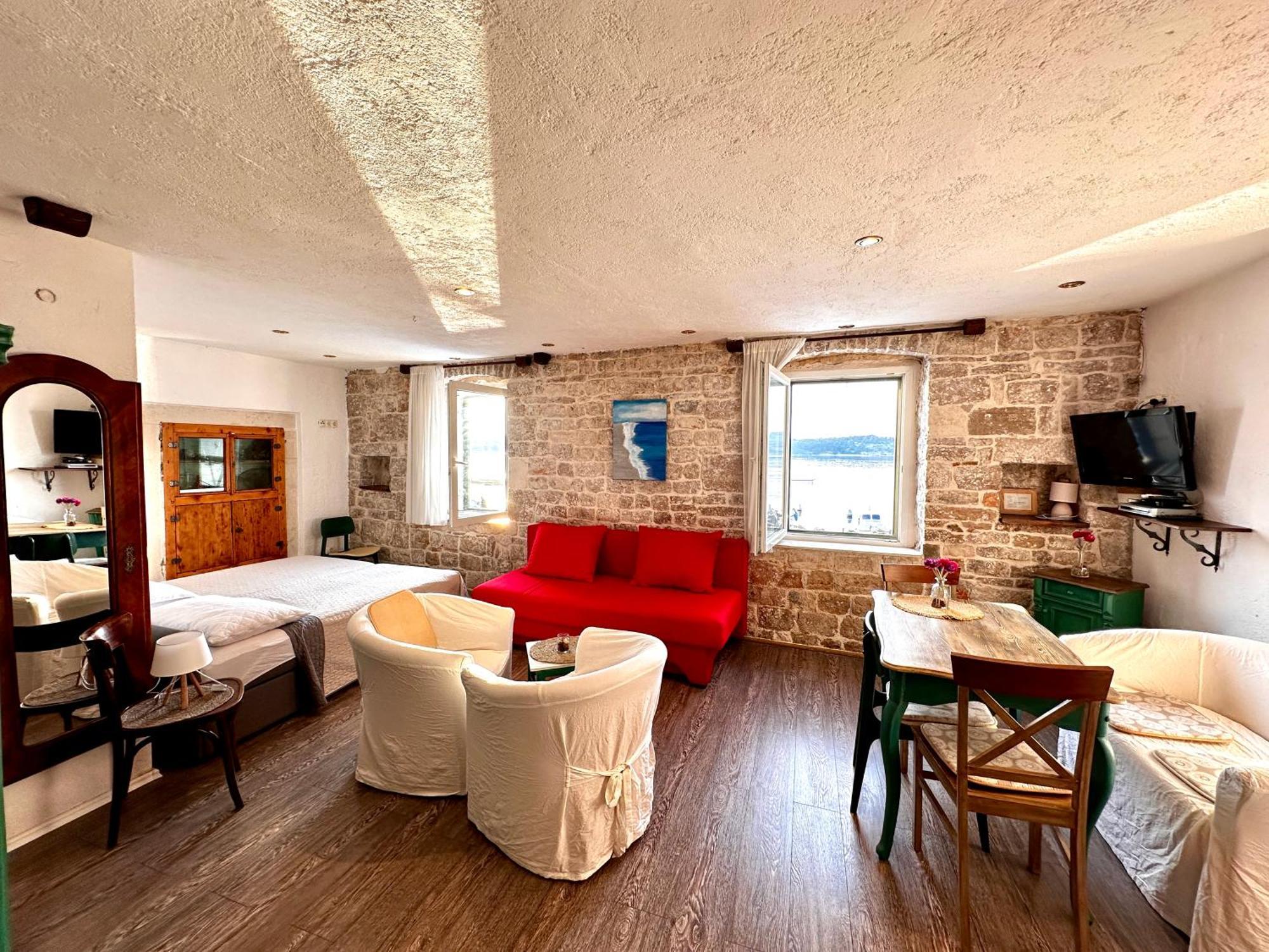שיבניק Apartments Trapula מראה חיצוני תמונה