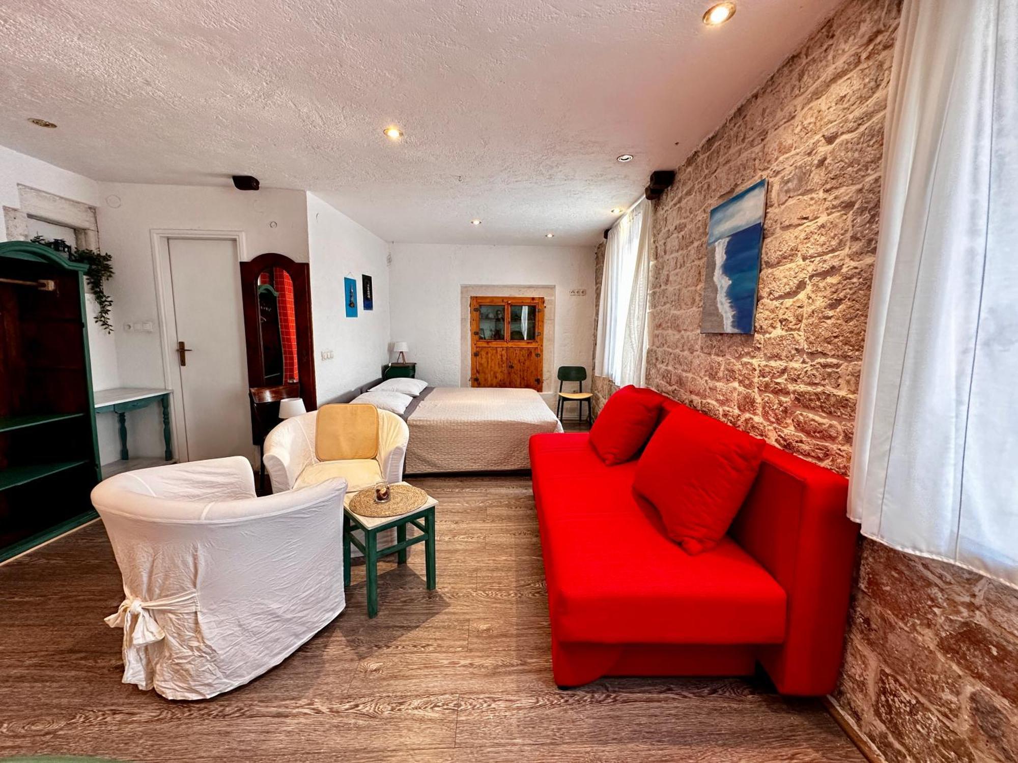 שיבניק Apartments Trapula מראה חיצוני תמונה